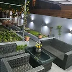 Evia's - New In Town! Appartement *