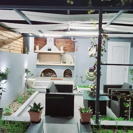 Apartment Evia's - New In Town!