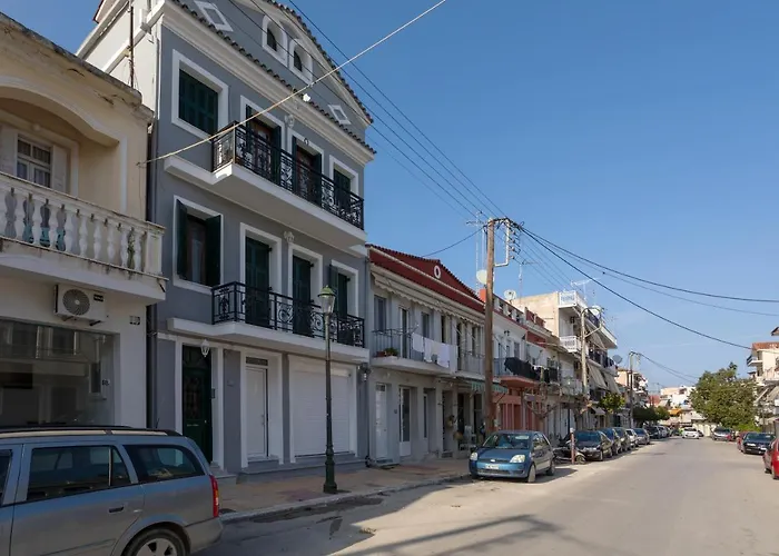 Evia's - New In Town! Apartamento